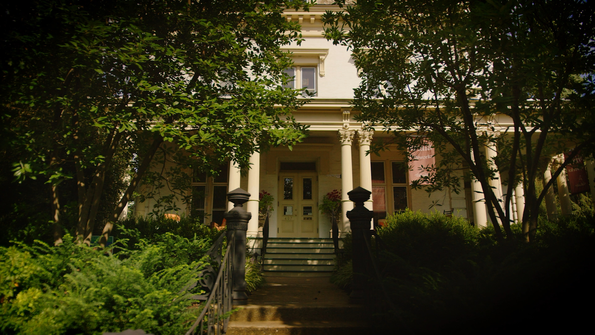 Bonus content | West Lawn - Unlock lancaster