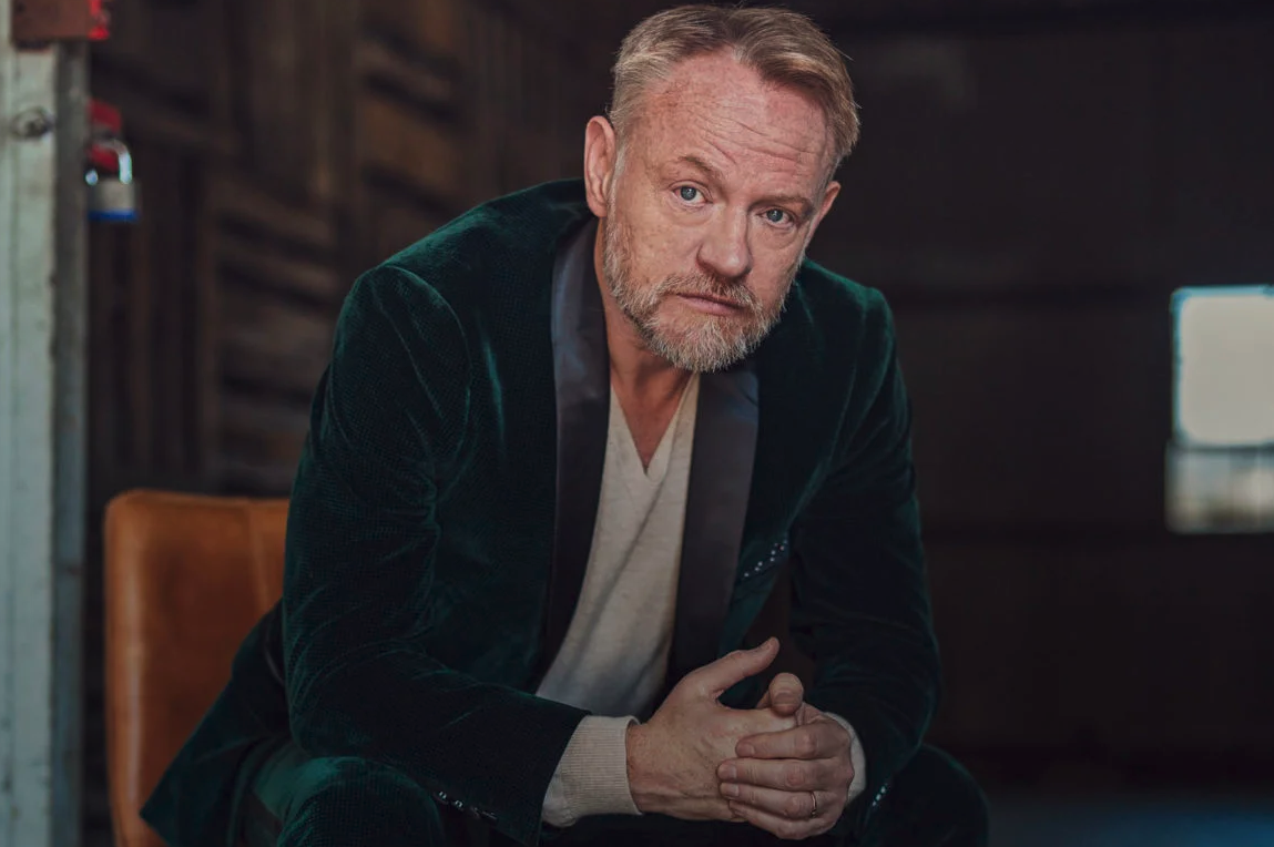 Co-produced by MAKE/FILMS and Inspiring Films, Brave the Dark is an inspirational and shocking true story starring acclaimed actor Jared Harris and rising star Nicholas Hamilton, directed by Damian Harris.